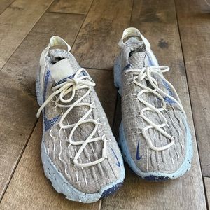 Women’s Nike Space Hippie 04 sneaker